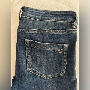 Vince Camuto Blue Jeans Classic Medium-Dark Wash